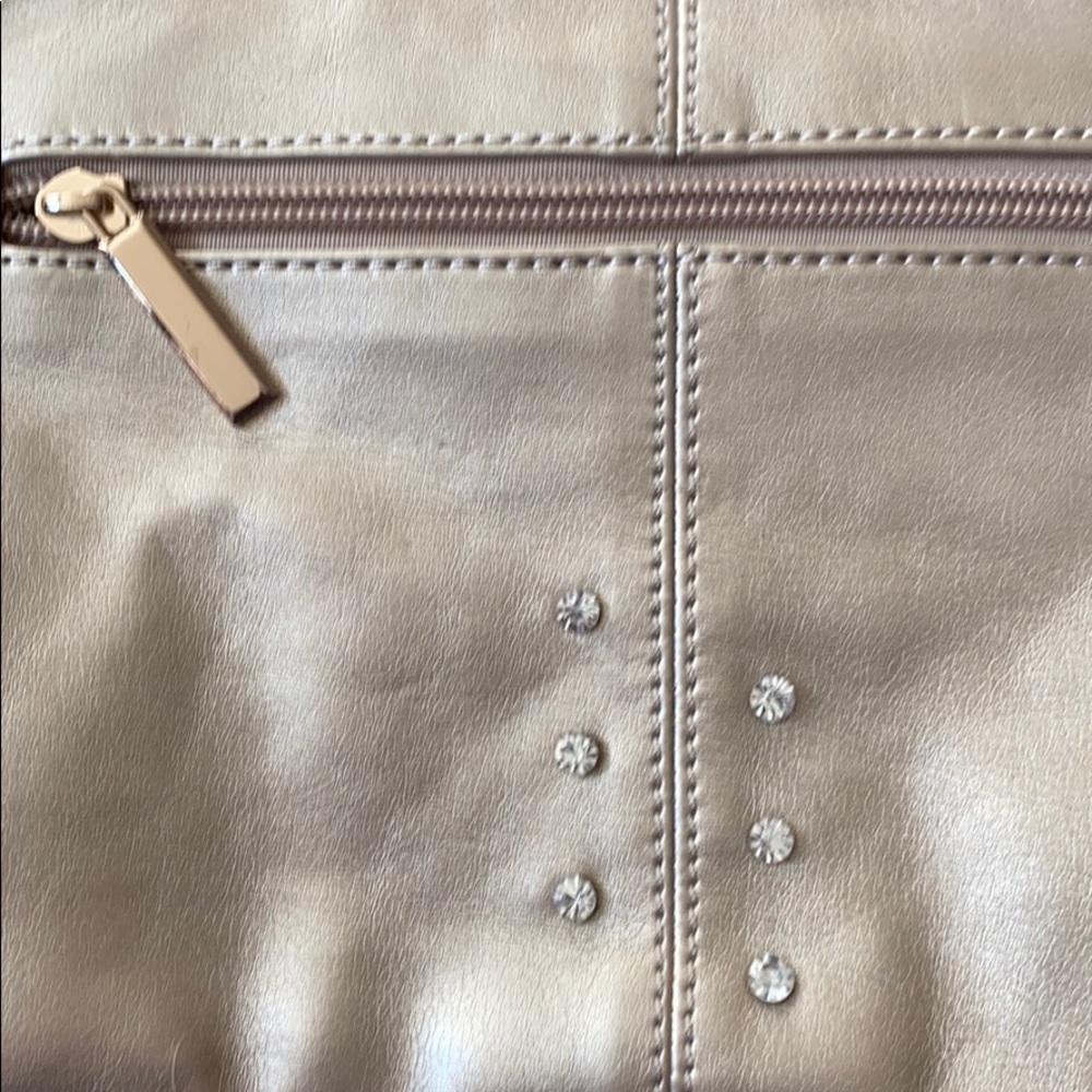 Light Gold Purse With Rhinestones - Picture 4 of 9